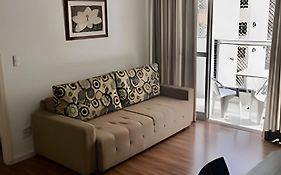 Lindo Apartamento Na Quadra Da Praia Em Santos